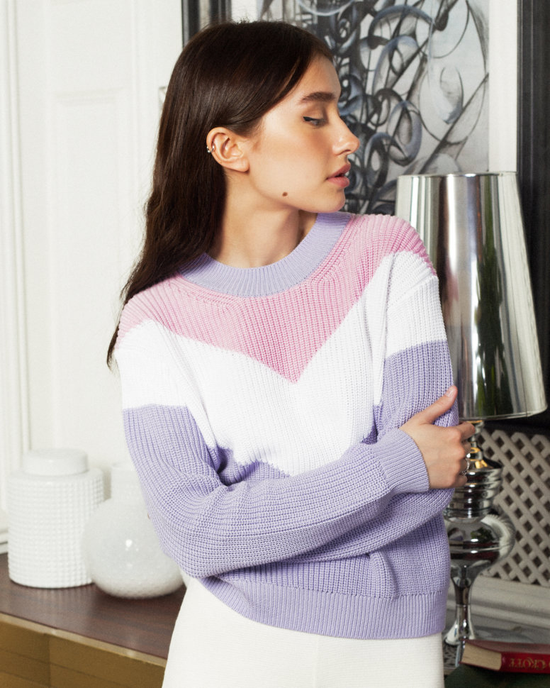 Трехцветный свитер спицами