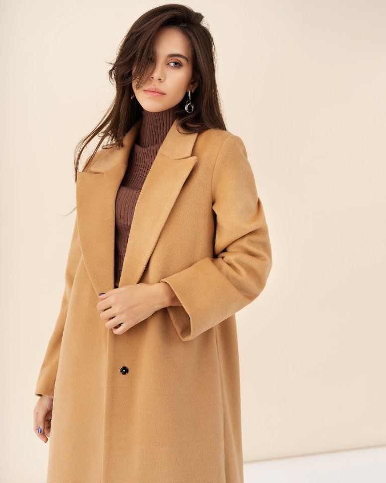 Классическое женское пальто из кашемира и шерсти